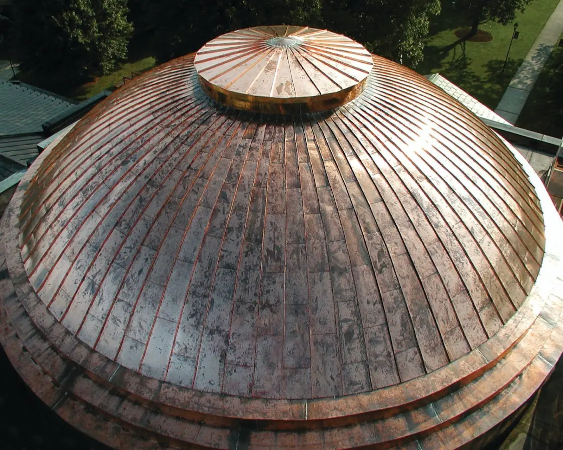 Craftsman Roofing crew installing a new roof in Norway